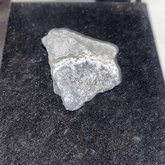 Amethyst - Picture 2 of 2